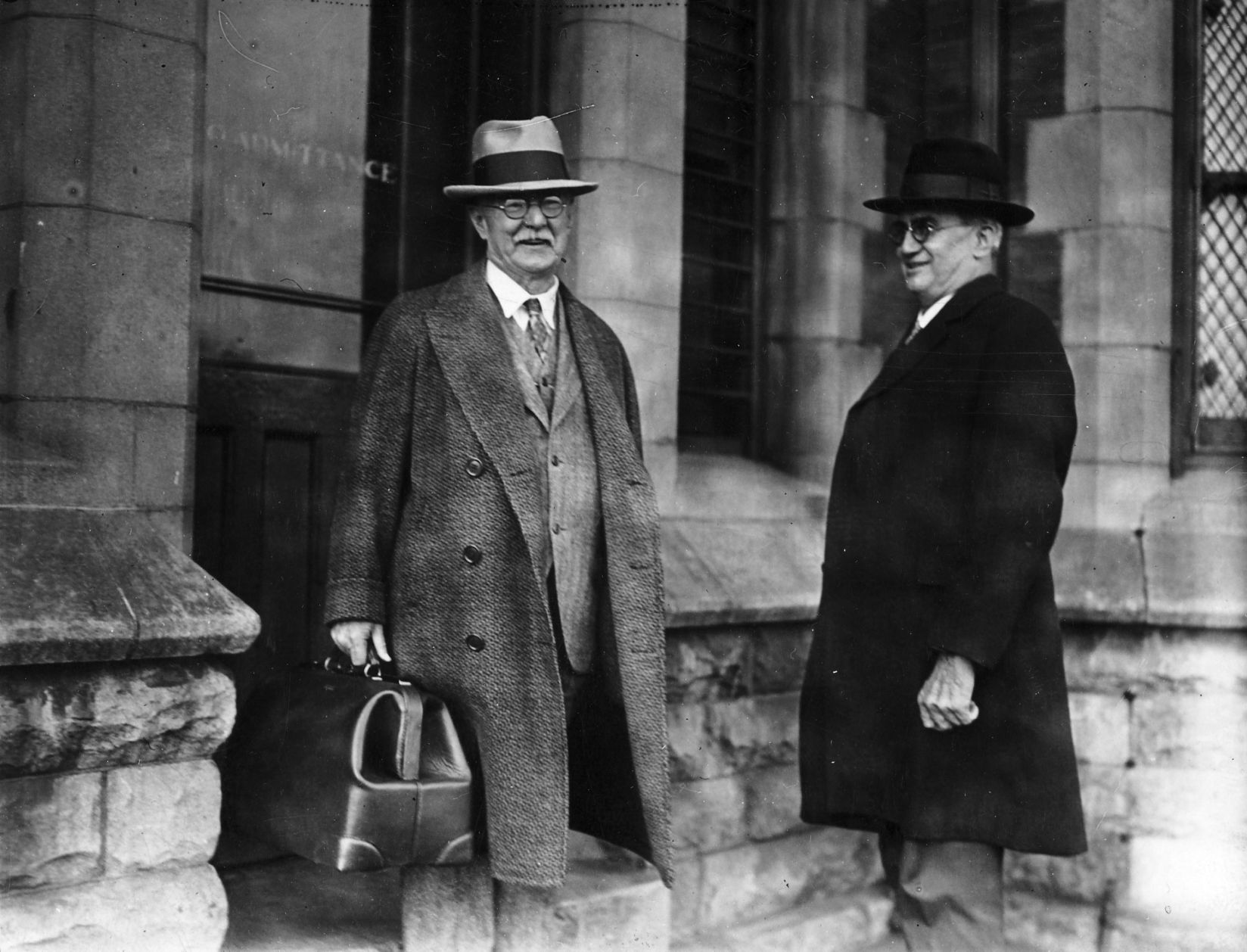 Illinois Central agents 1929.jpg